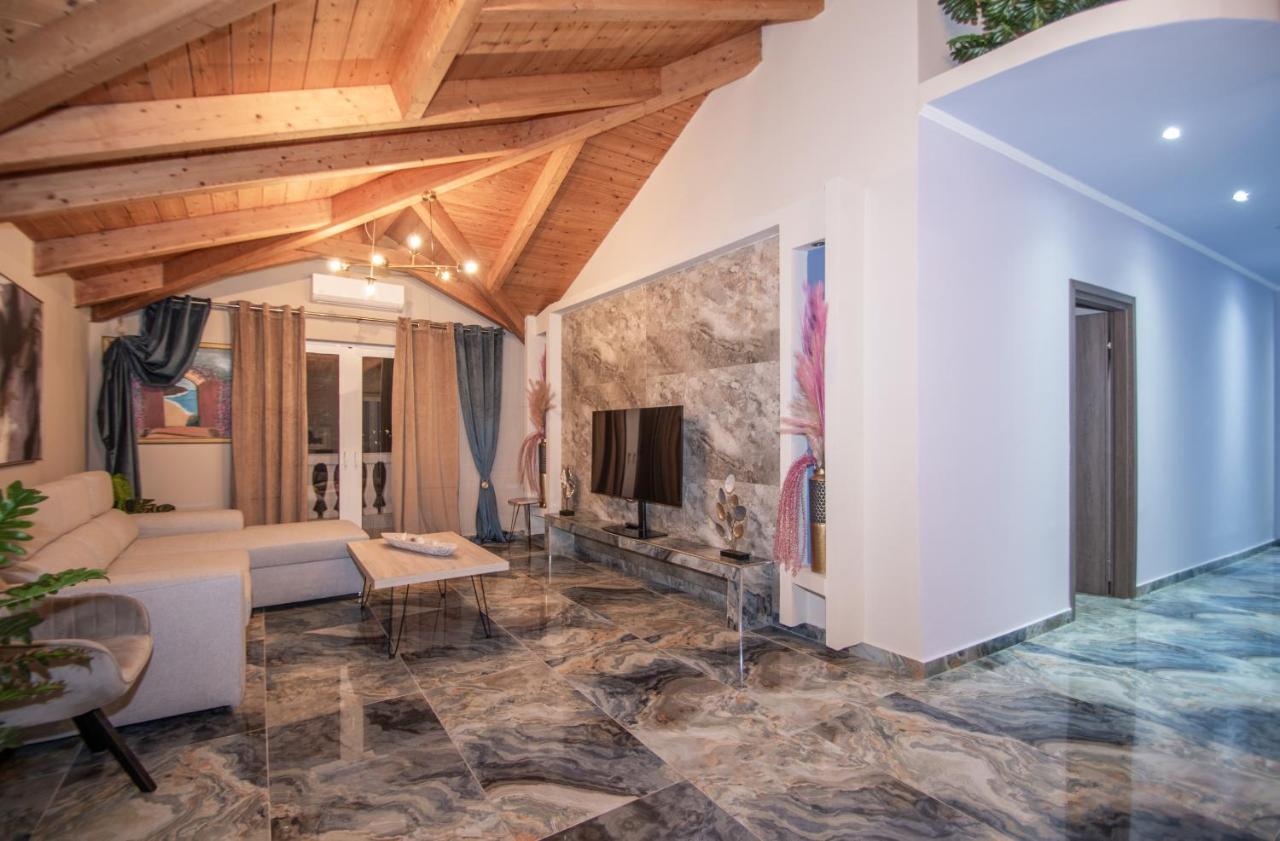 Casa Di Voz Shared Villa Studios By "Elite" Gaitani Exterior photo